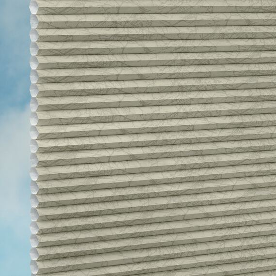 e0d4ff28-2615-4748-a6e0-bed8bb974cbb